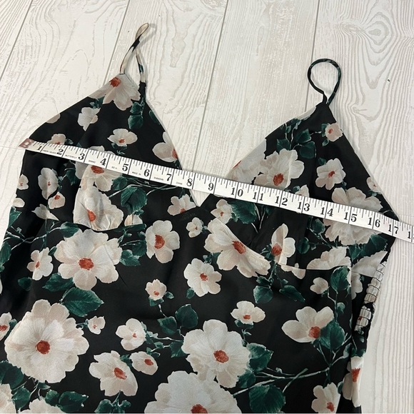 Abercrombie & Fitch Floral Midi Dress - Picture 3 of 10